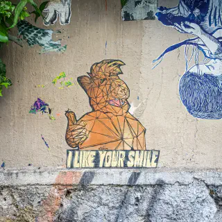 Alf qui dit `I like your smile!`