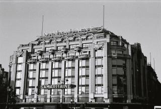 [La Samaritaine](https://fr.wikipedia.org/wiki/La_Samaritaine)